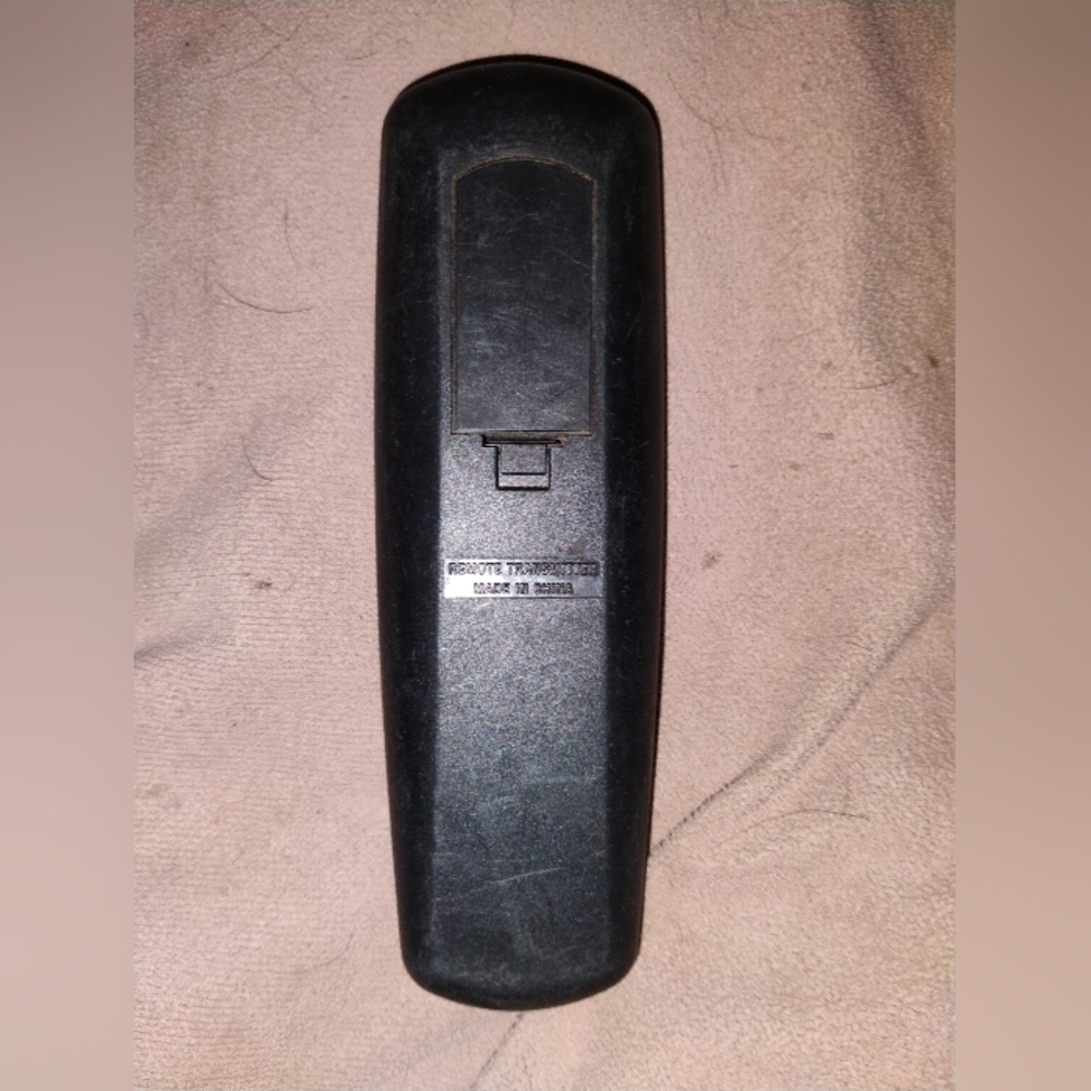 RCA Remote Control - Picture 2 of 3